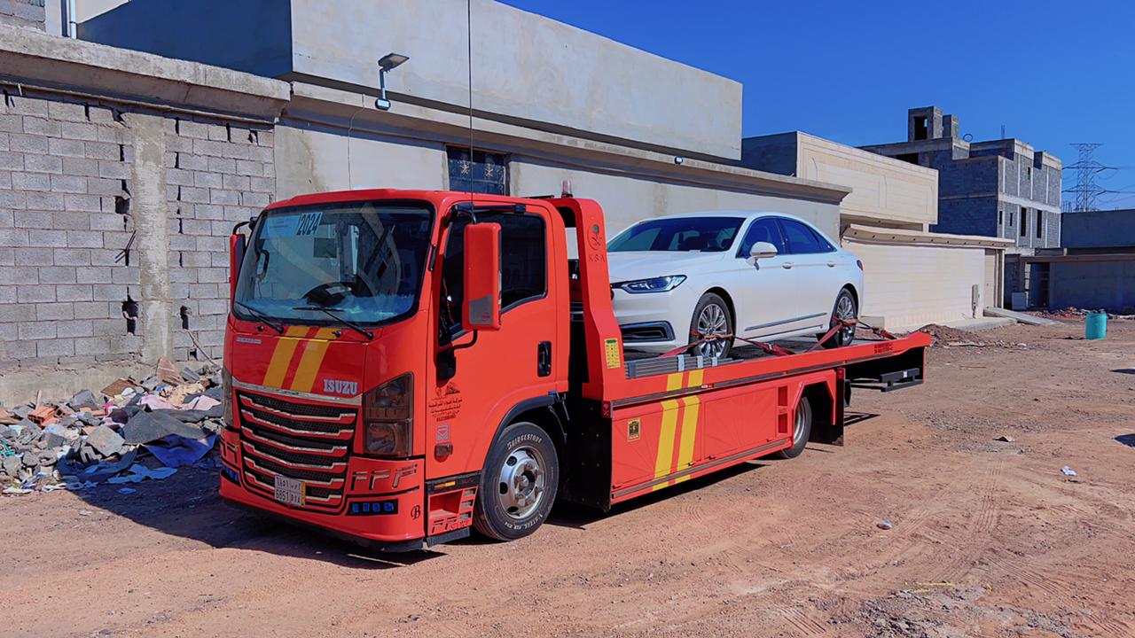 سطحة الدار البيضاء تنقل سيارة بيضاء - خدمة سحب السيارات المتعطلة جنوب الرياض